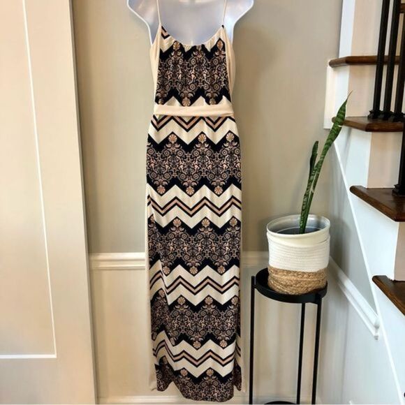 How Very Loved cream‎ blue pink chevron tie belt maxi dress woman’s size M - Picture 2 of 6